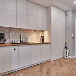 - 44 Свиноуйсьце